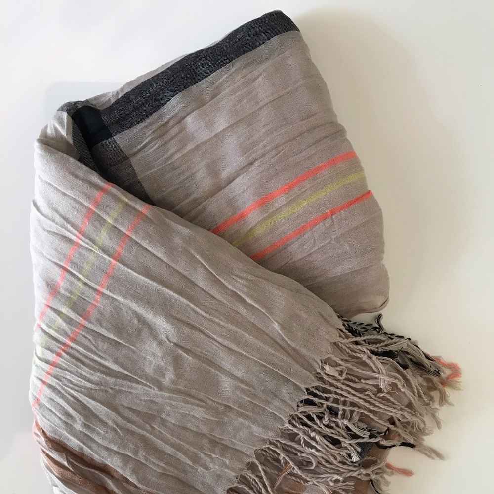 Steve Madden scarf